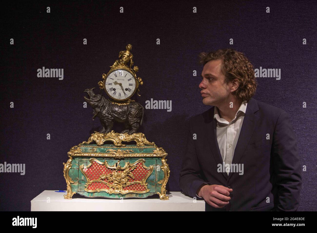 London UK 21 June 2021 Bonhams London , Prints, Decorative Arts and Fine Clocks EINE großartige französische Musikuhr aus der Mitte des 18. Jahrhunderts Beliard Horolger du ROI Paris Paul Quezada-Neiman/Alamy Live News Stockfoto