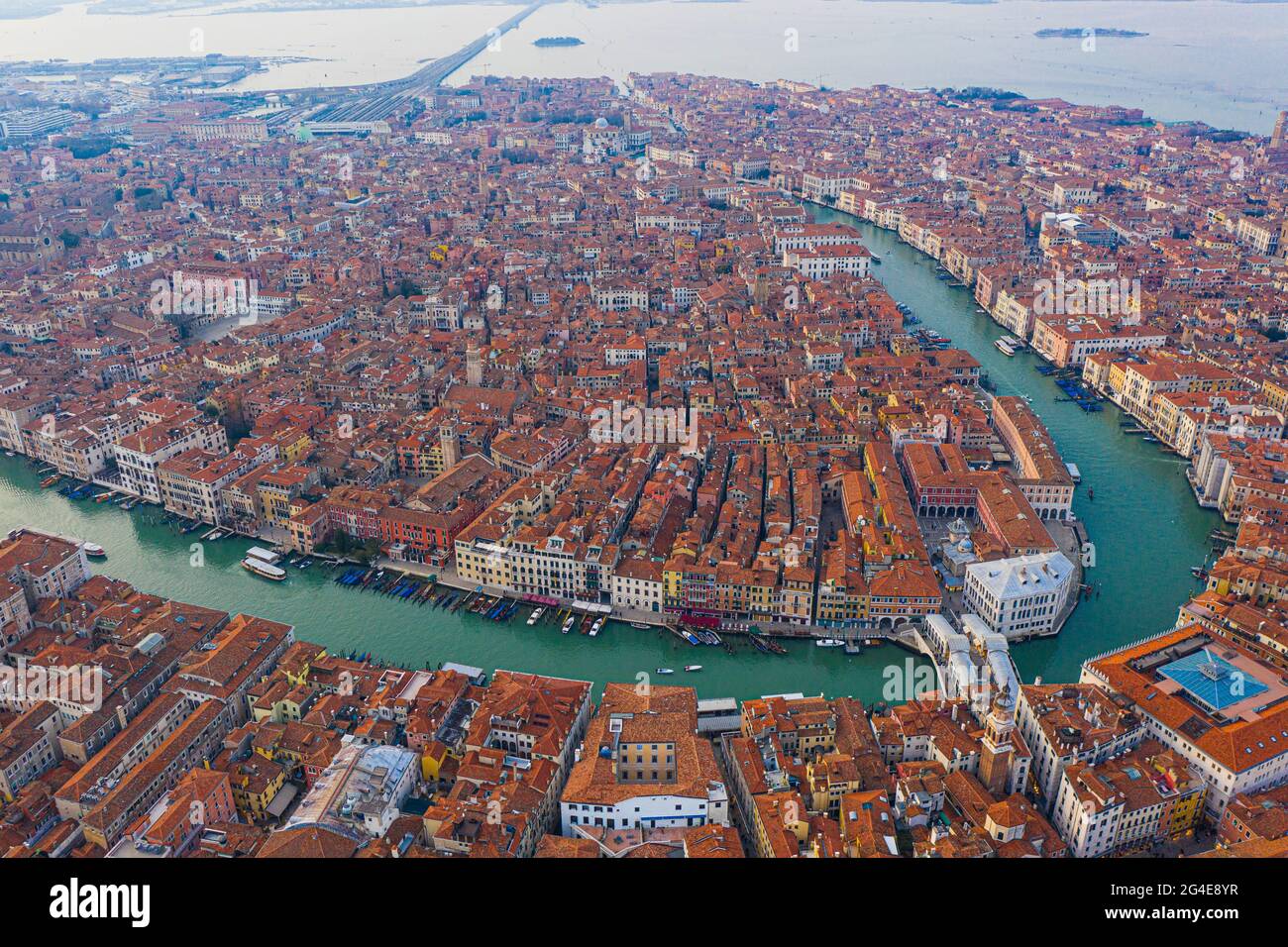 Venedig, Rialtobrücke und Grand Canal aus dem Himmel Stockfoto