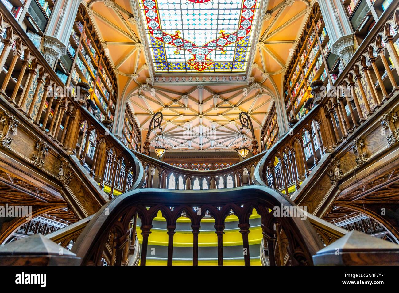 Innenansicht der Buchhandlung Lello, Porto, Portugal Stockfoto