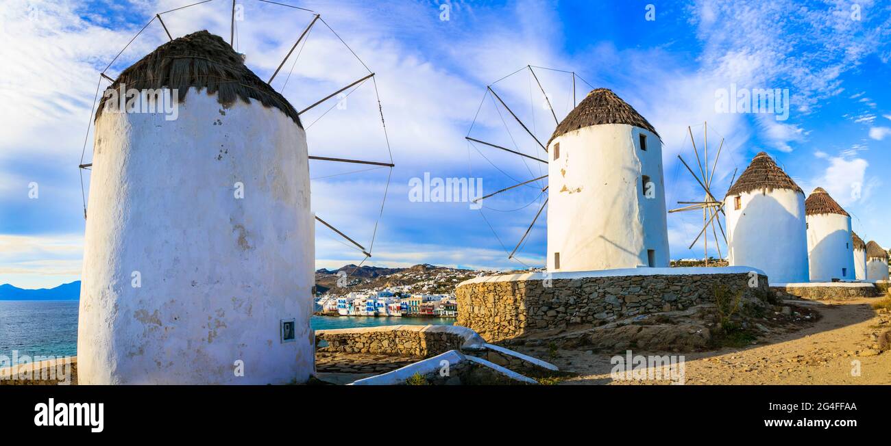Griechenland, Mykonos Insel. Berühmte traditionelle alte Windmühlen. Kykladen Stockfoto