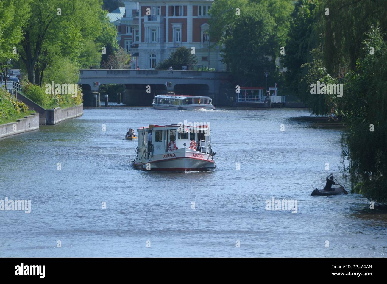 Die Außenalster ist der größte, nördliche Teil des Alstersees. Sie