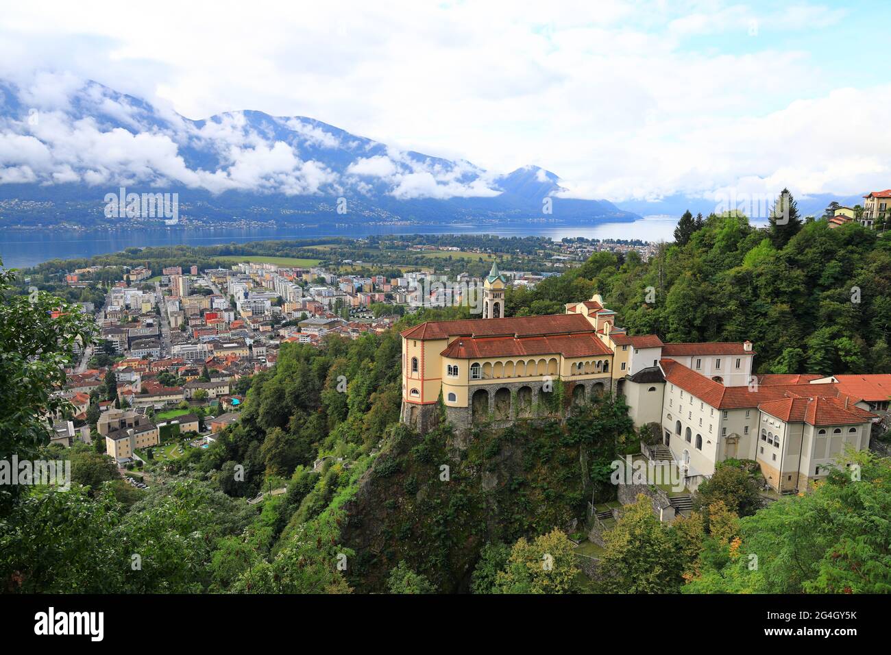 Locarno, am südlichen Fuße der Schweizer Alpen gelegen. Schweiz, Europa. Stockfoto