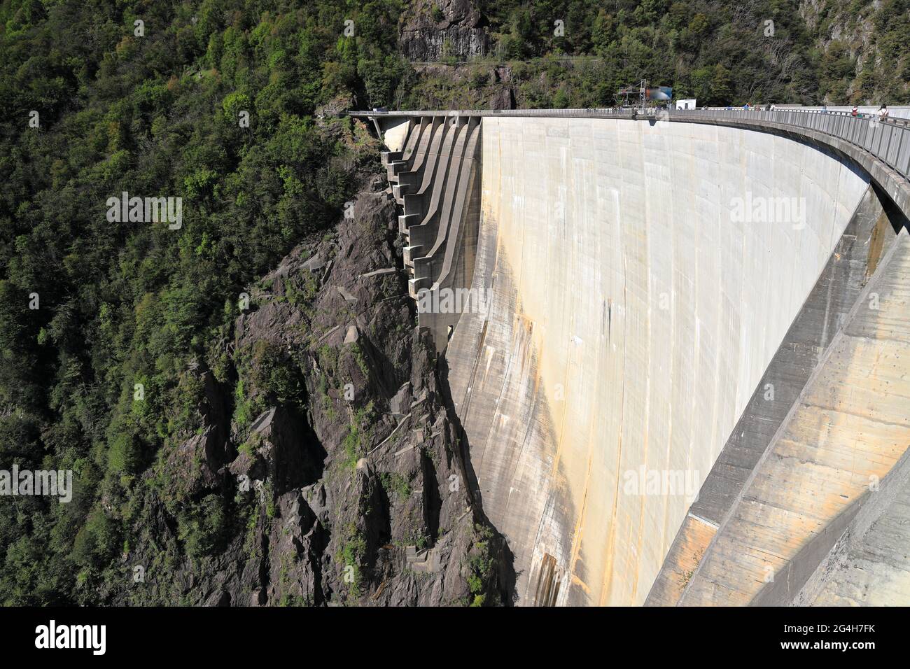 Contra Dam am Verzasca River. Schweiz Europa. Stockfoto