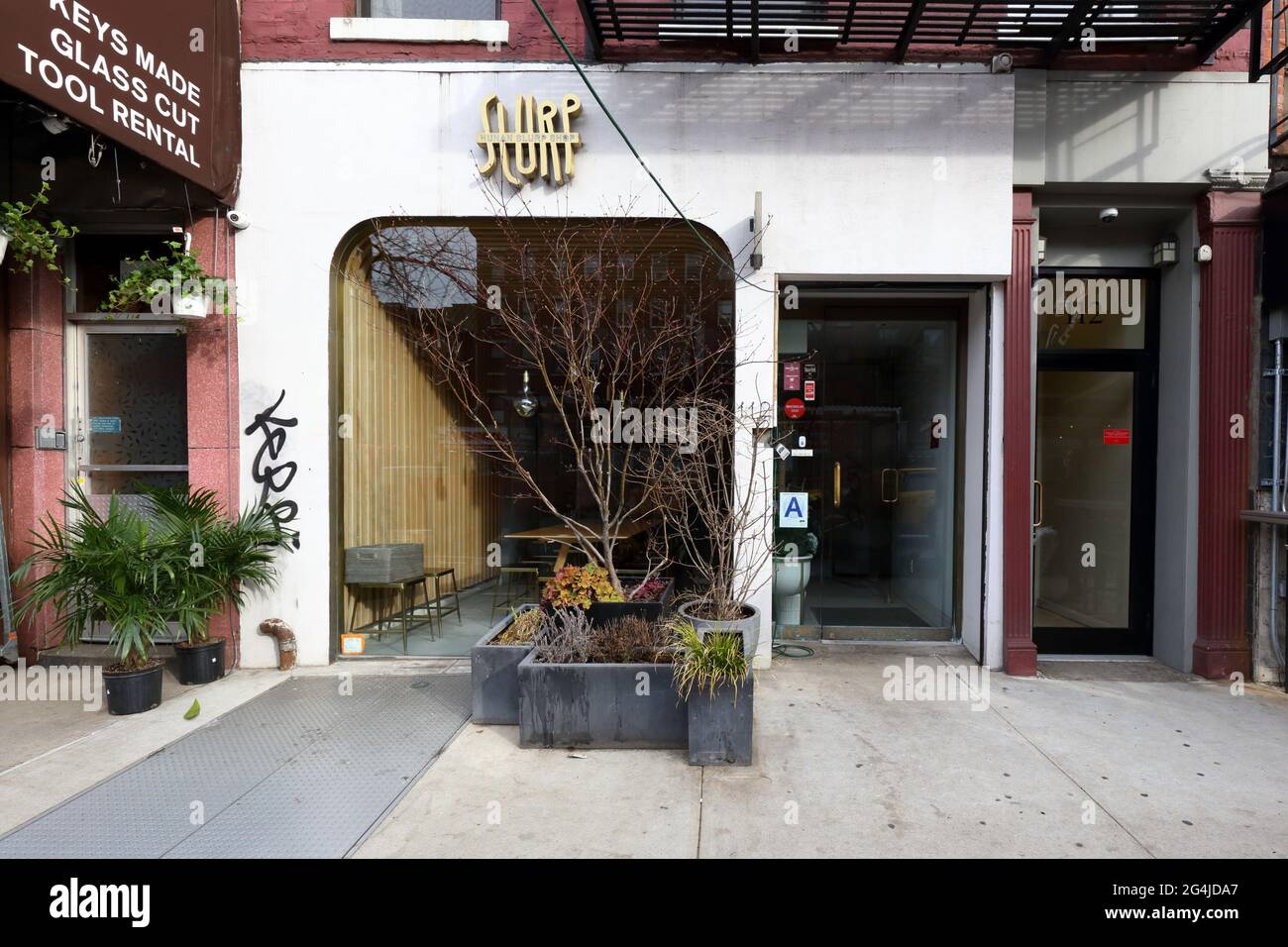 Hunan Slurp, 112 1. Avenue, New York, NYC Foto von einem chinesischen Restaurant in Hunan im East Village-Viertel von Manhattan. Stockfoto