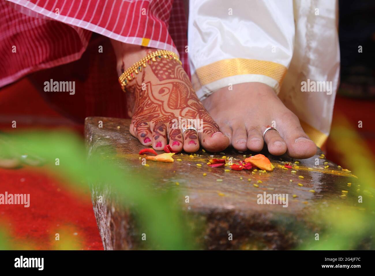 indische Ehe Traditionen Sangeet Party. .Mehendi Haldi Zeremonie. Mandap Stockfoto
