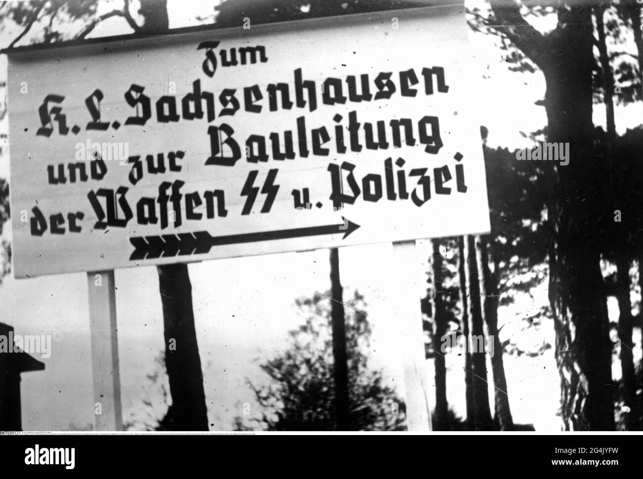 Nationalsozialismus / Nationalsozialismus, Schwerverbrechen, Sachsenhausen-Oranienburg, Zieltafel zum Lager, REDAKTIONELLE VERWENDUNG Stockfoto