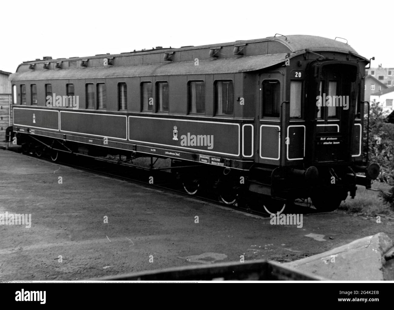 Transport / Transport, Eisenbahn, Waggons, Personenwagen, Limousine, ADDITIONAL-RIGHTS-CLEARANCE-INFO-NOT-AVAILABLE Stockfoto