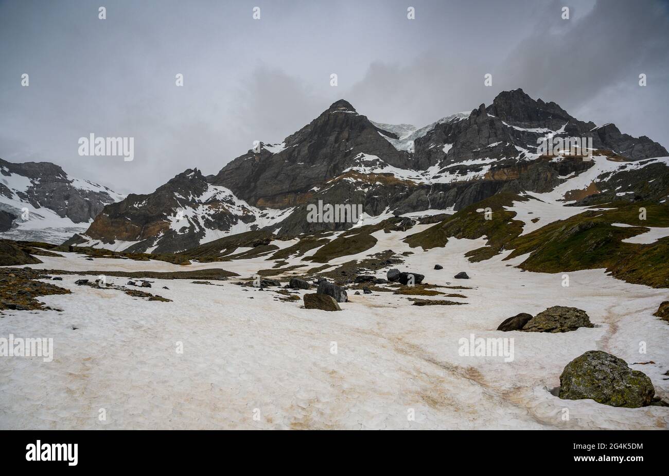 berg der glarner alpen schweiz fünf buchstaben