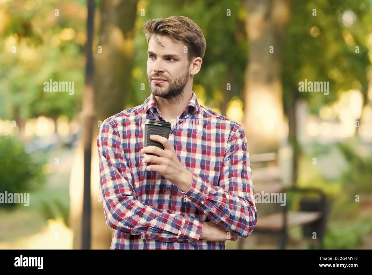 Hot Man Wearing Shirt Stockfotos und -bilder Kaufen - Alamy