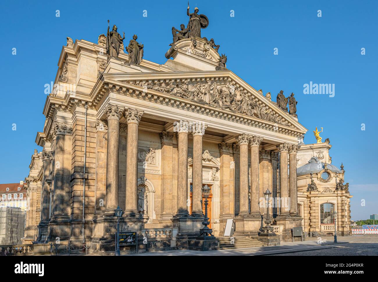 Gebäude der Akademie der bildenden Künste an der Brühlschen Terrasse in Dresden, Sachsen, Deutschland Stockfoto