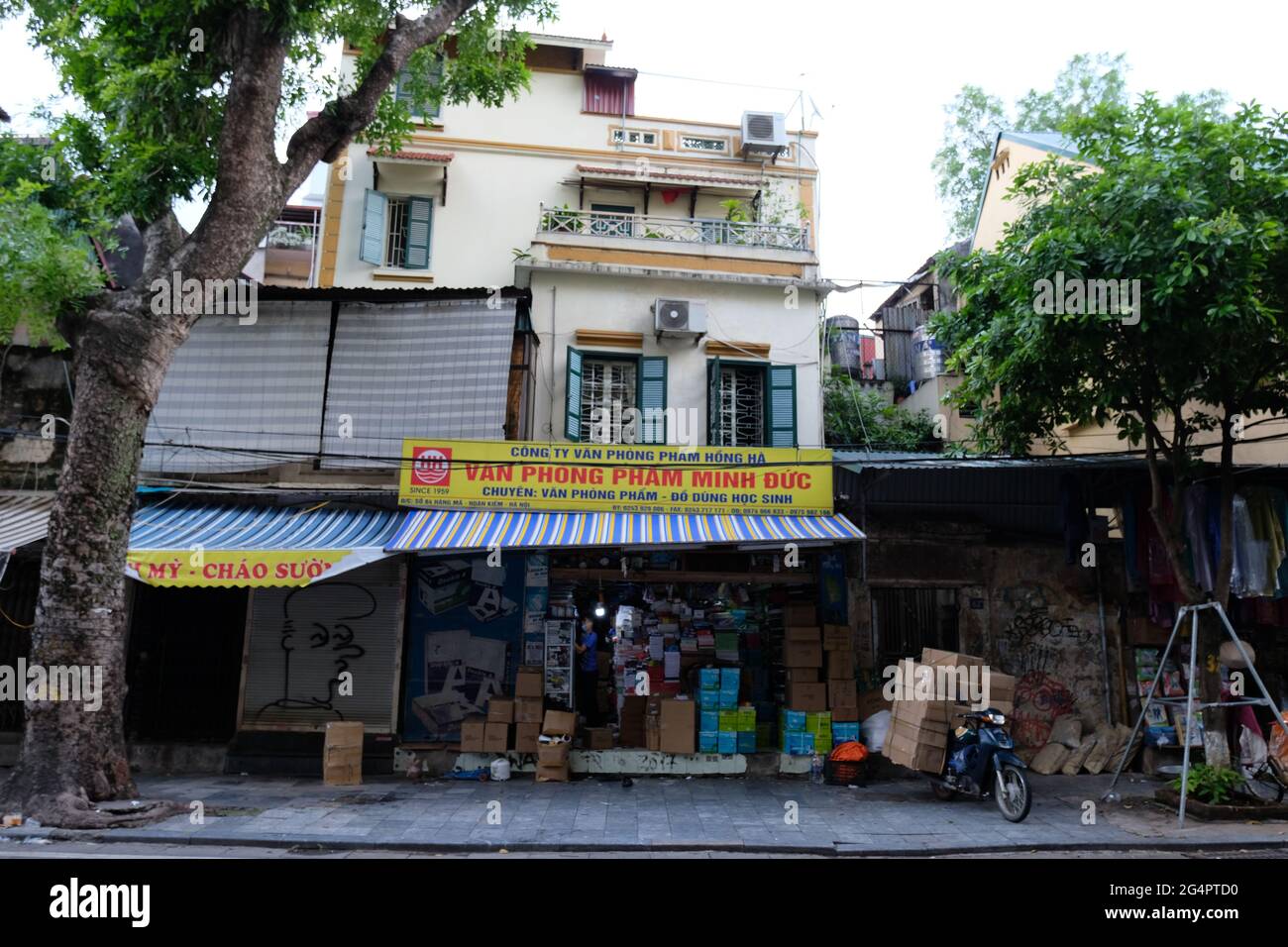 Alte Straße von Hanoi Vietnam Stockfoto