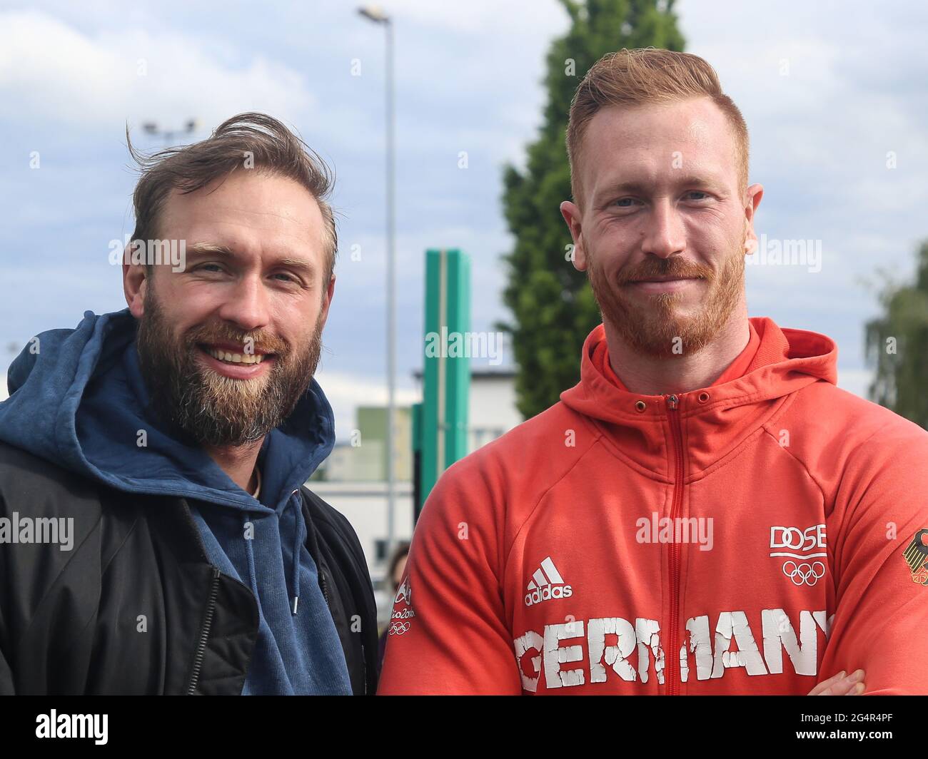 Robert Harting Mit Bruder Christoph Harting Beim Schönebecker Solecup 2021 Stockfoto