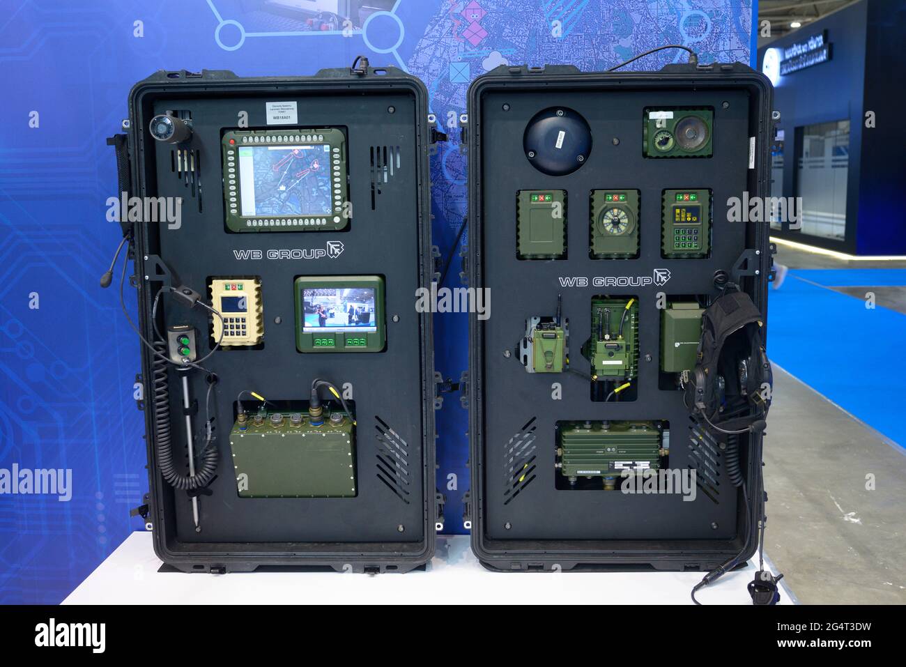 Digitale Kommunikationsplattform FONET, hergestellt von der WB Group, präsentiert auf dem Stand. Ausstellung für Waffen und Sicherheit. 15. Juni 2021. Kiew, Ukraine Stockfoto