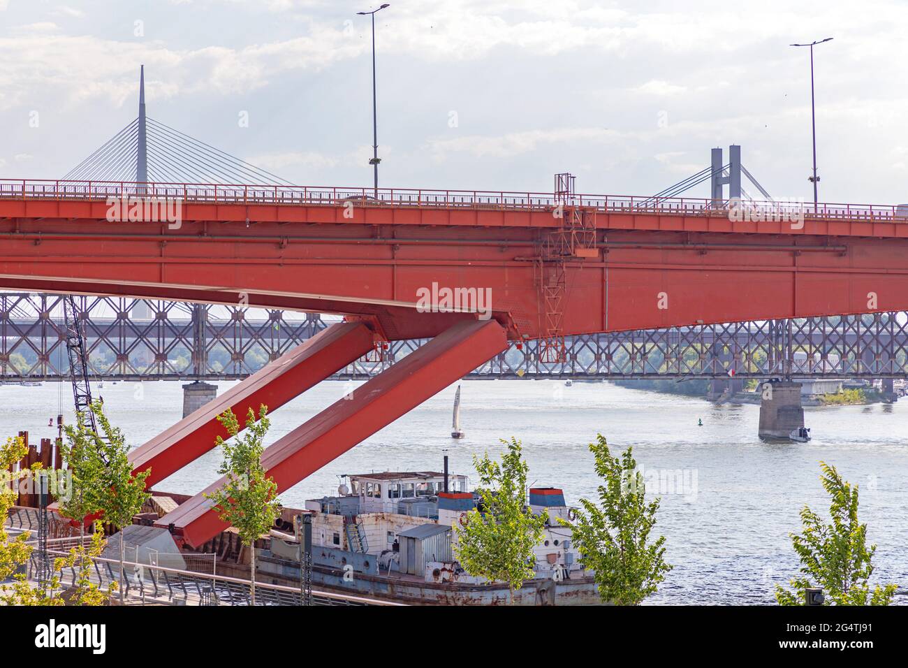 Hängebrücke Stützsäulen Über Dem Fluss Sava Belgrad Stockfoto