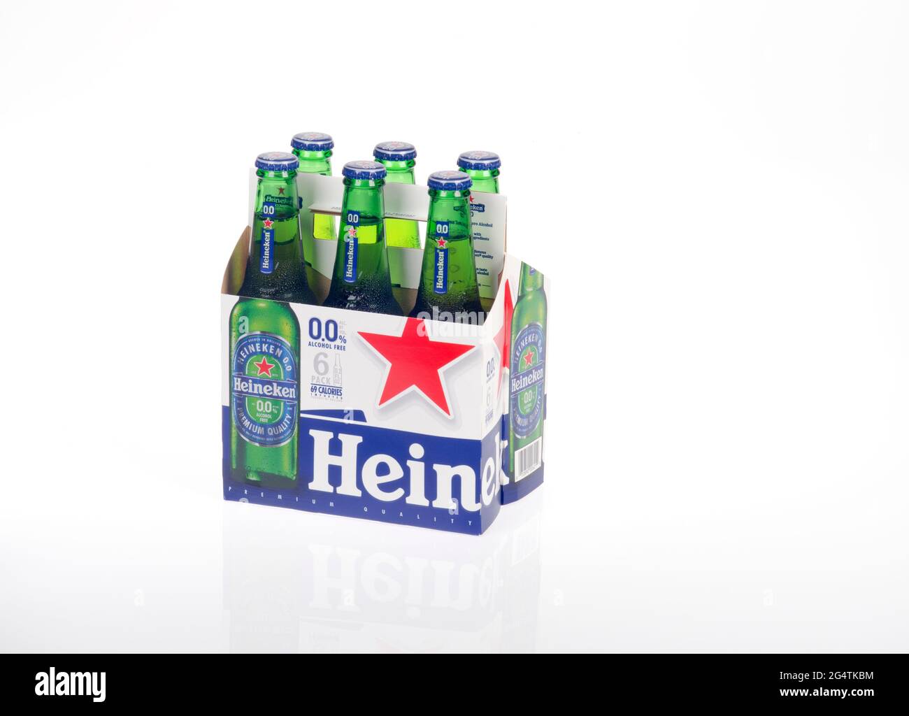 6 Pack Heineken alkoholfreie 0 % Bierflaschen Stockfoto