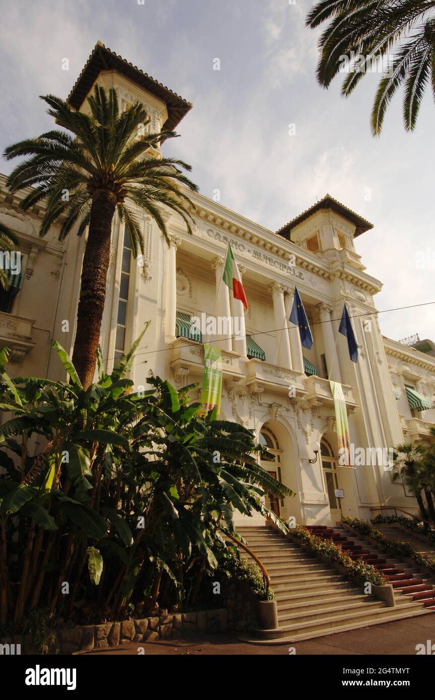 Italien, Sanremo, Casino Municipale Sanremo, Fassadenansicht Foto © Sandro Michahelles/Sintesi/Alamy Stock Photo Stockfoto
