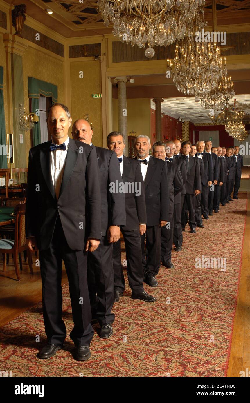 Italien,Sanremo, Casino Municipale Sanremo, Croupiers Portrait Photo © Sandro Michahelles/Sintesi/Alamy Stock Photo Stockfoto