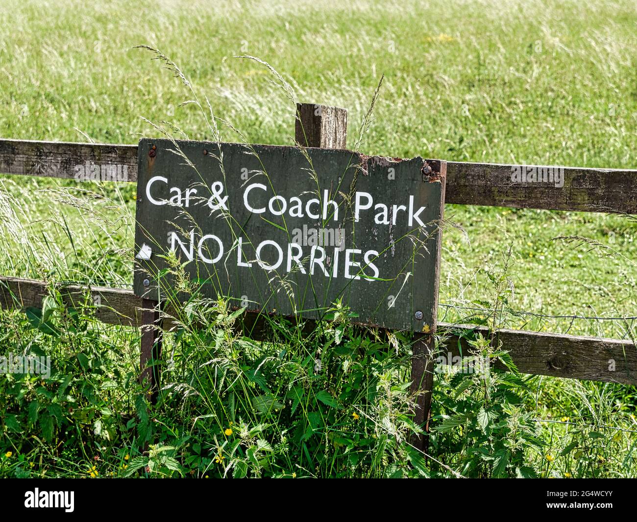 Parkplatz Danebury Iron Age Hillfort Stockfoto