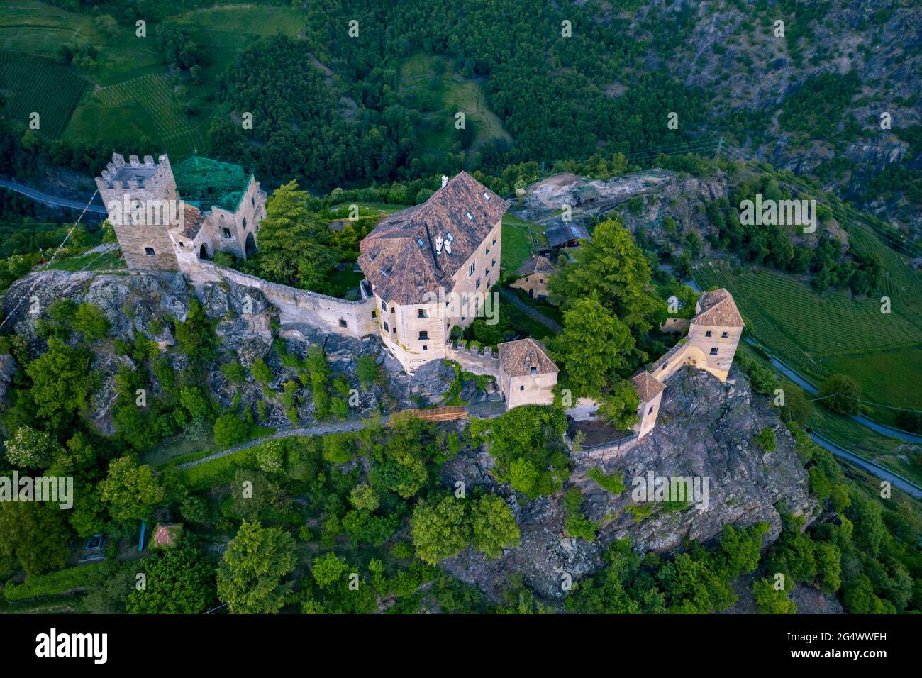 Panoramablick auf Castelbello Ciardes, Schloss Juval, Italien, Trentino-Suedtirol, Kastelbell Stockfoto