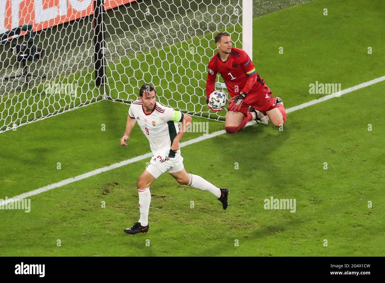 Munchen Deutschland Juni 2021 Adam Szalai L Aus Ungarn Feiert Seinen Torreigen Beim Uefa Euro 2020 Championship Group F Spiel Zwischen Deutschland Und Ungarn In Munchen Deutschland 23 Juni 2021 Kredit Shan