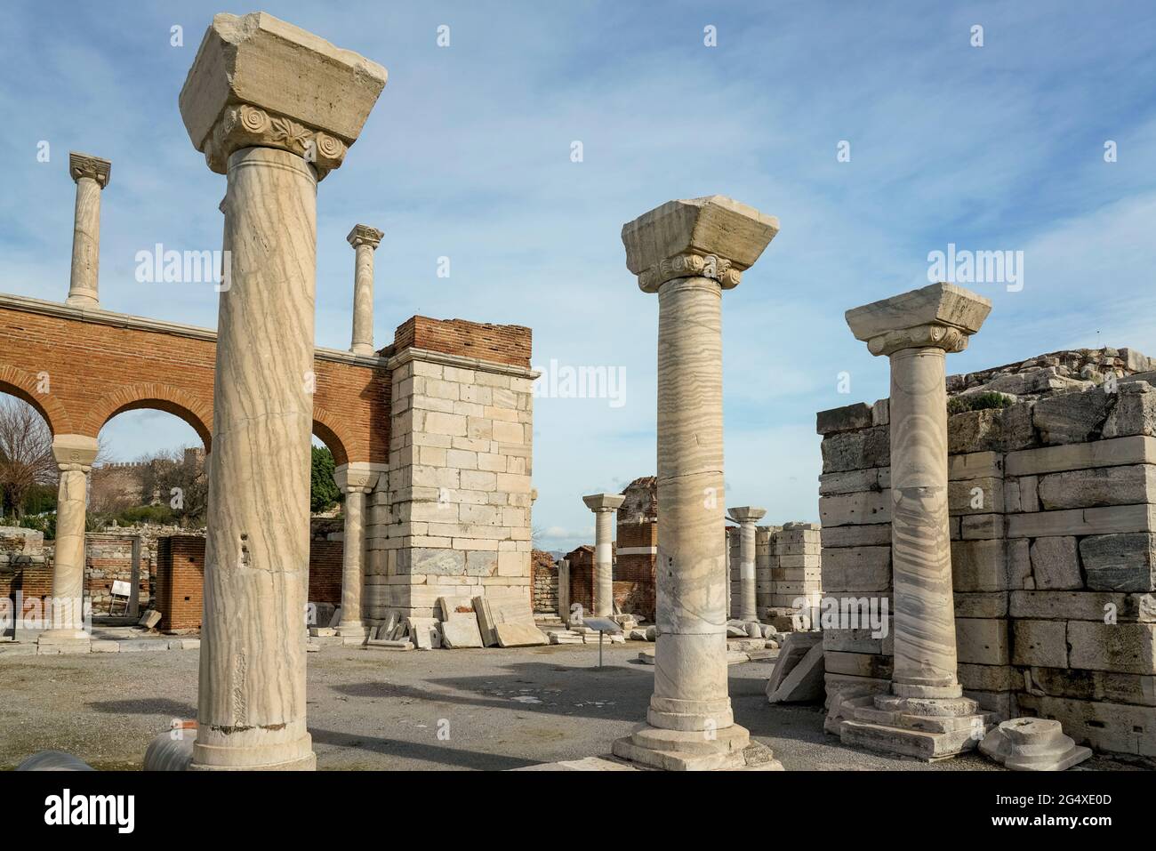Türkei, Provinz Izmir, Selcuk, Säulen in antiken Ruinen der Basilika St. Johannes Stockfoto