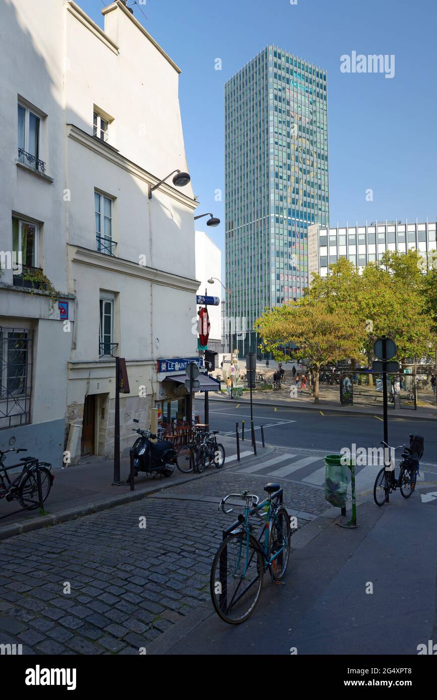 FRANKREICH, PARIS (75), BÄCKERSTRASSE JUSSIEU TOWER (TOUR ZAMANSKY) Stockfoto