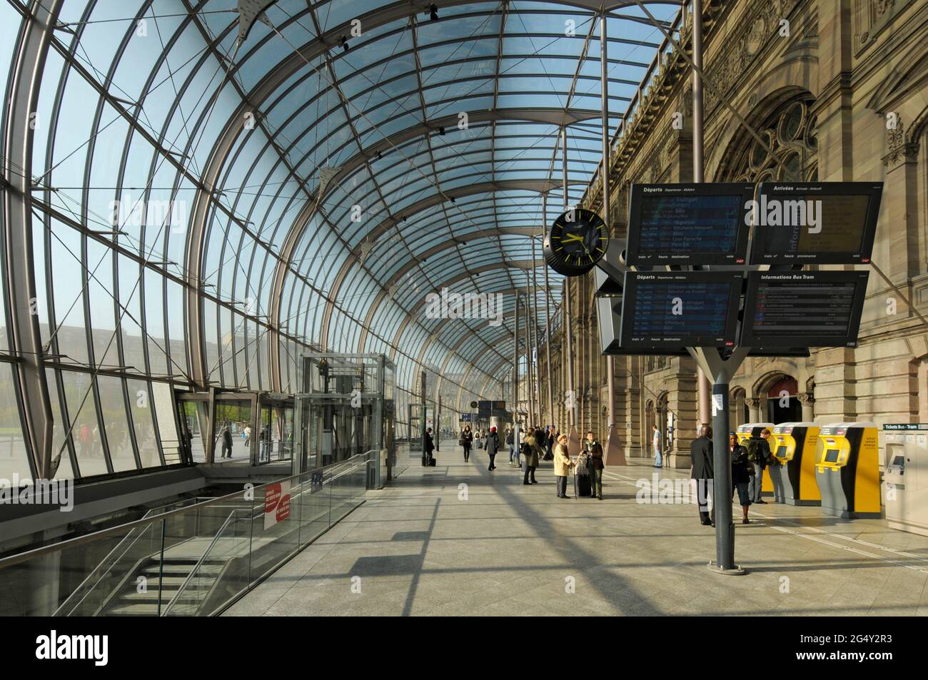 Alsace station strasbourg train Fotos und Bildmaterial in hoher