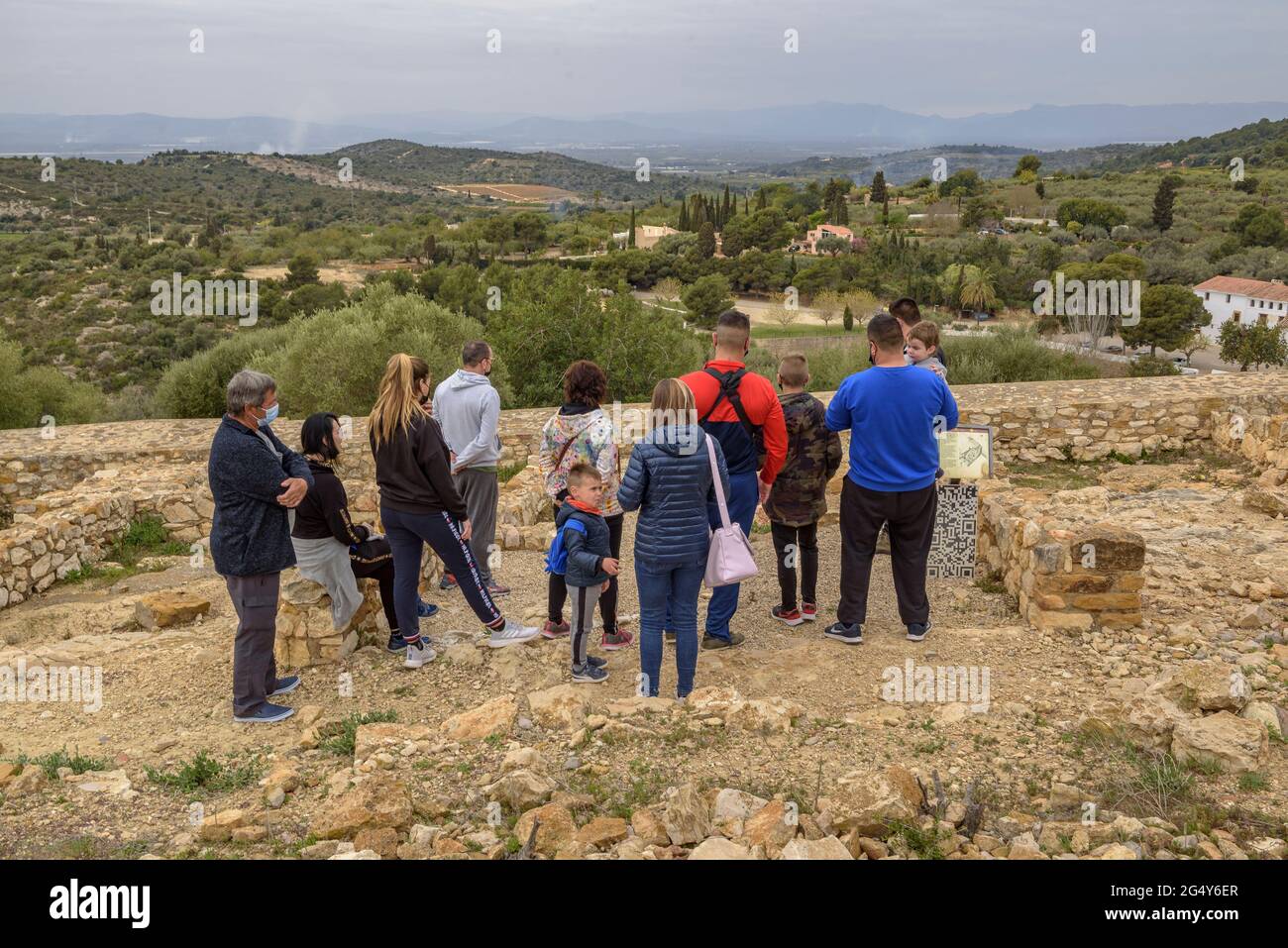 Besuch der iberischen Siedlung La Moleta del Remei, in Alcanar (Tarragona, Katalonien, Spanien) ESP: Visita al poblado ibérico de la Moleta del Remei Stockfoto