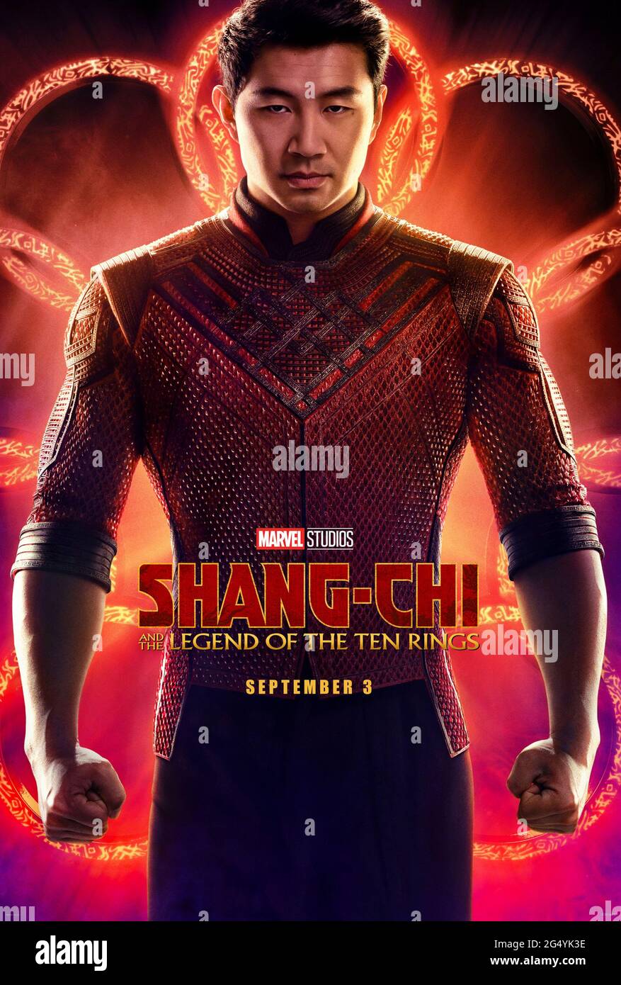 Shang-Chi und die Legende der zehn Ringe B8(2021) unter der Regie von Destin Daniel Cretton mit Simu Liu, Awkwafina und Tony Chiu-Wai Leung. Großer Bildschirm-Ausflug für Marvel Comics Superheld Shang-Chi, der Meister von Kung Fu. Stockfoto