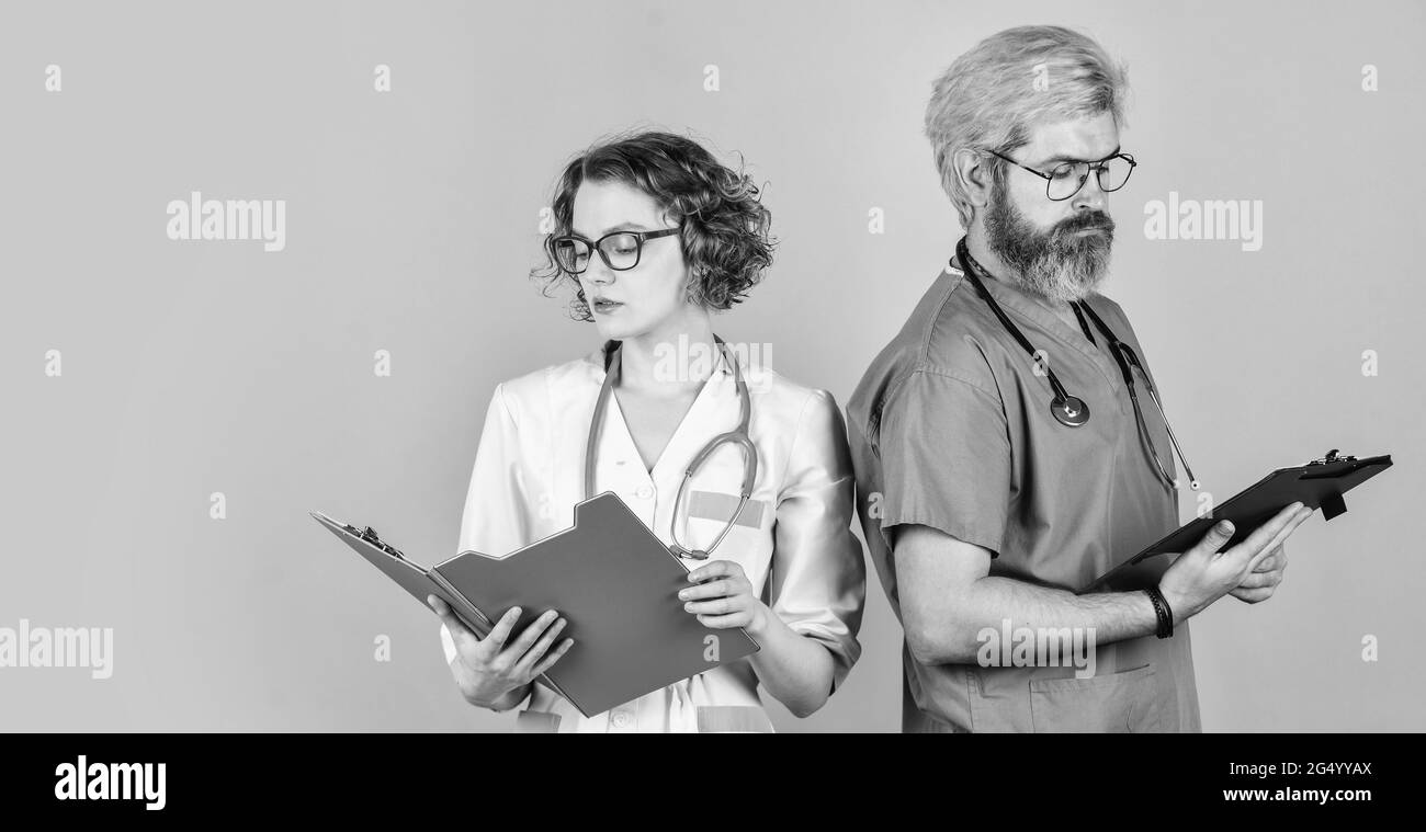 Länger leben. Vertrauen Sie unseren Profis. Healthcare Business. Teamarbeit und Menschen Konzept. Arzt und Krankenschwester. Erfolgreiches Team von Ärzten. Menschen Stockfoto