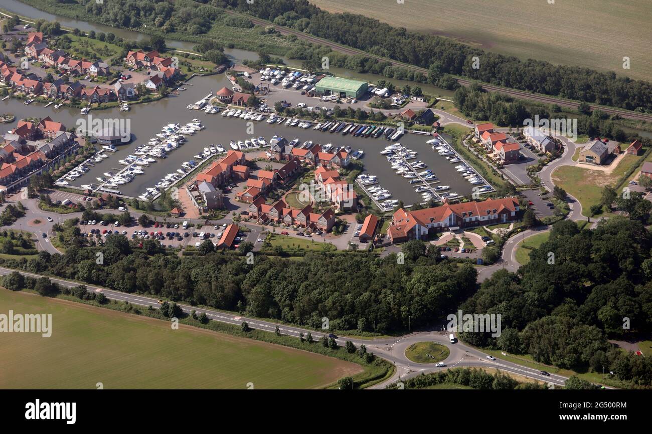 Luftaufnahme eines Gehäuses (inkl. 'The Quays') in Burton Waters, ein paar Meilen nordwestlich von Lincoln Stockfoto