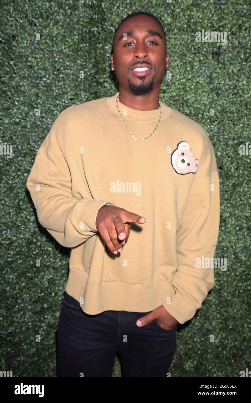 BEVERLY HILLS, CA - 23. JUNI: Demetrius Shipp Jr. in Monaco, mit Gottes Hilfe Frühjahr/Sommer 2022 Paris Fashion Week Veranstaltung von Rhude in Beverly Hills, Kalifornien am 23. Juni 2021. Quelle: Walik Goshorn/MediaPunch Stockfoto