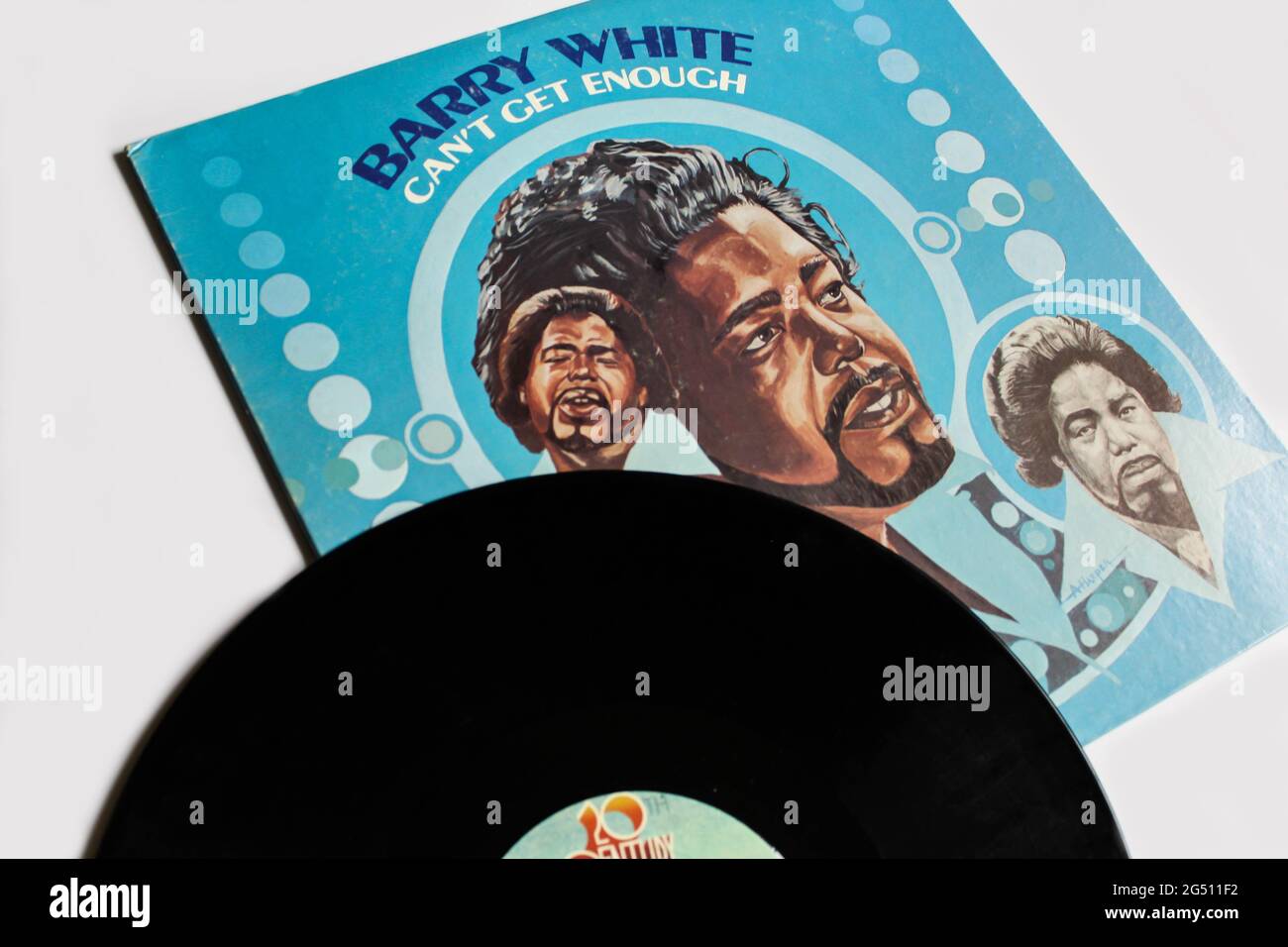R&B, Disco- und Soul-Künstler Barry White, Musikalbum auf Vinyl-LP. Titel: Kann nicht genug Albumcover bekommen Stockfoto