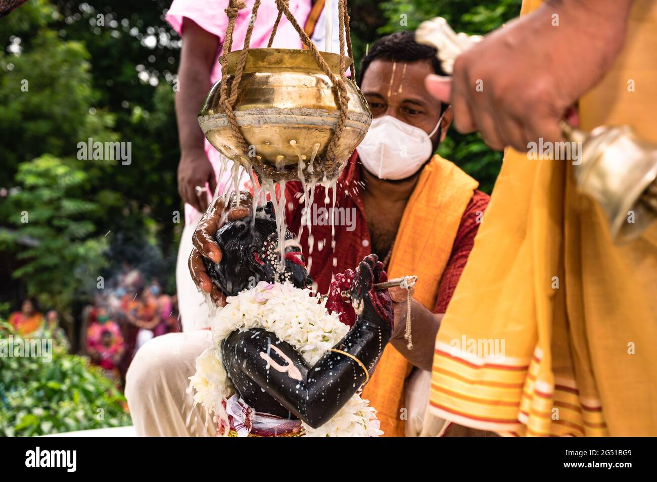 Tehatta, Indien. Juni 2021. Die ‘Snana Yatra' ist ein Badefest, das am Purnima (Vollmondtag) des Hindu-Monats Jyeshtha gefeiert wird. Es ist ein wichtiges Fest für die 'Sanatana' oder Hindu-Religionen. (Foto von Soumyabrata Roy/Pacific Press) Quelle: Pacific Press Media Production Corp./Alamy Live News Stockfoto