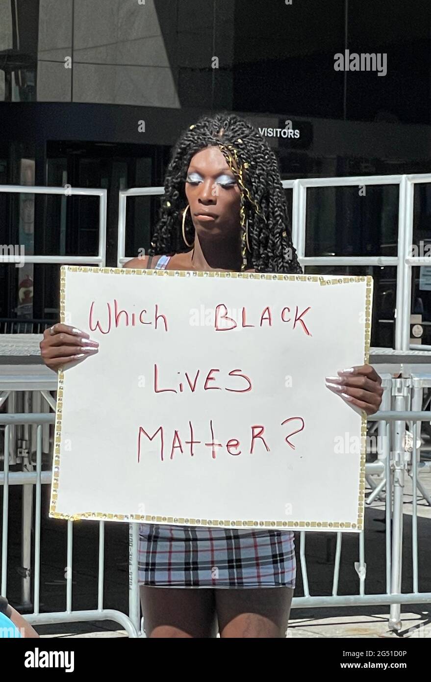 New York, NY, USA. Juni 2021. Ansicht der Protect Black Trans Women Rally in Harlem, New York City am 24. Juni 2021. Kredit: Rainmaker Fotos/Media Punch/Alamy Live Nachrichten Stockfoto