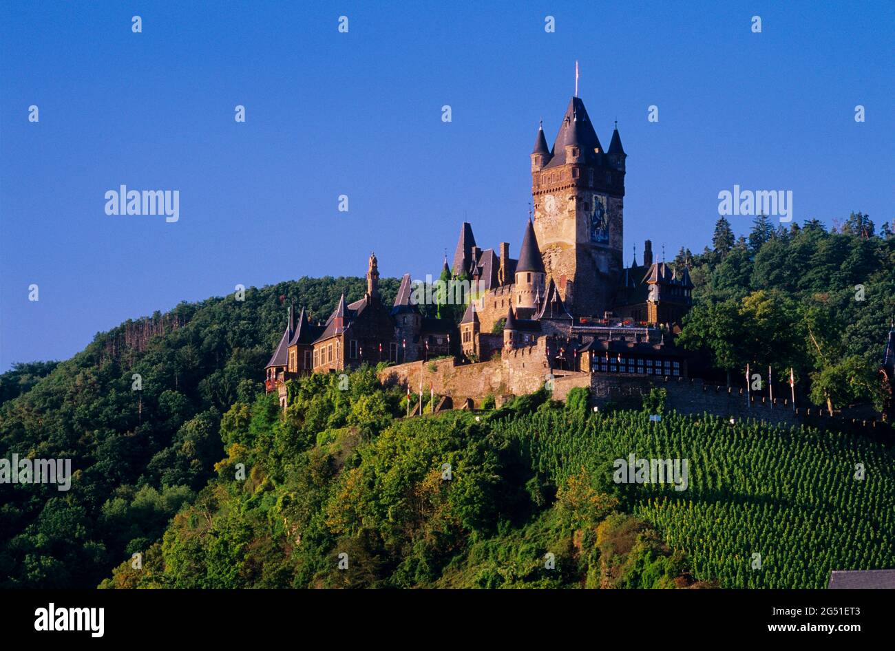 Schloss Cochem auf einem Hügel, Chochem, Rheinland-Pfalz, Deutschland Stockfoto