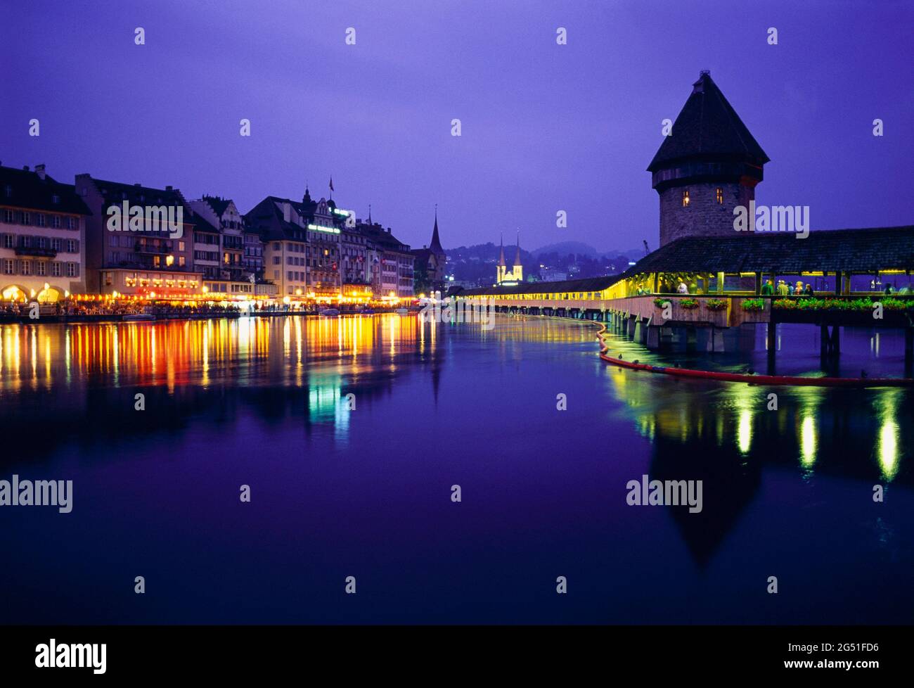 Stadt Luzern in der Abenddämmerung, Kanton Luzern, Schweiz Stockfoto
