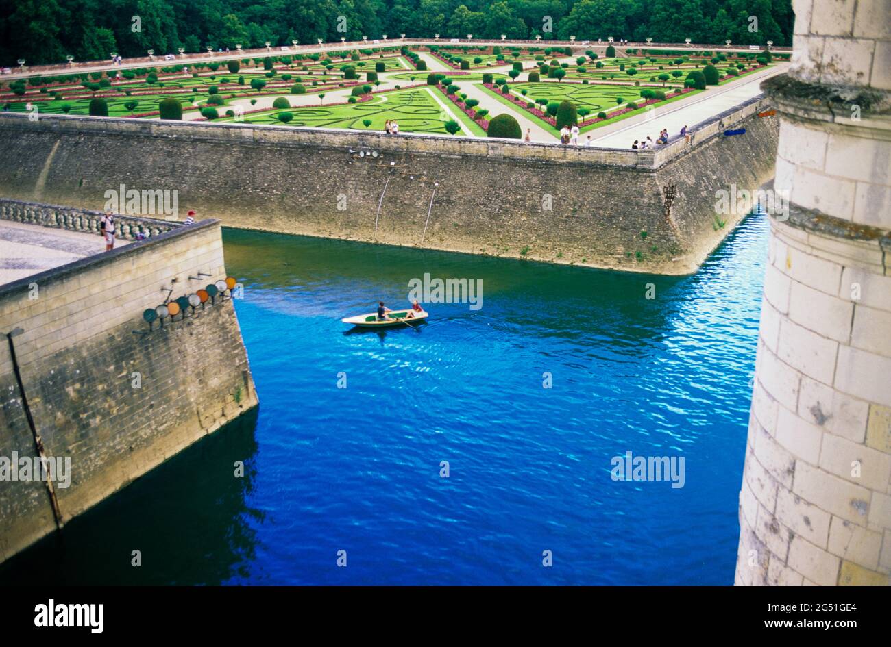 Im Ruderboot im Fluss Loire von Chateau Chenonceau, Chenonceaux, Indre-et-Loire, Frankreich aus gesehen Stockfoto