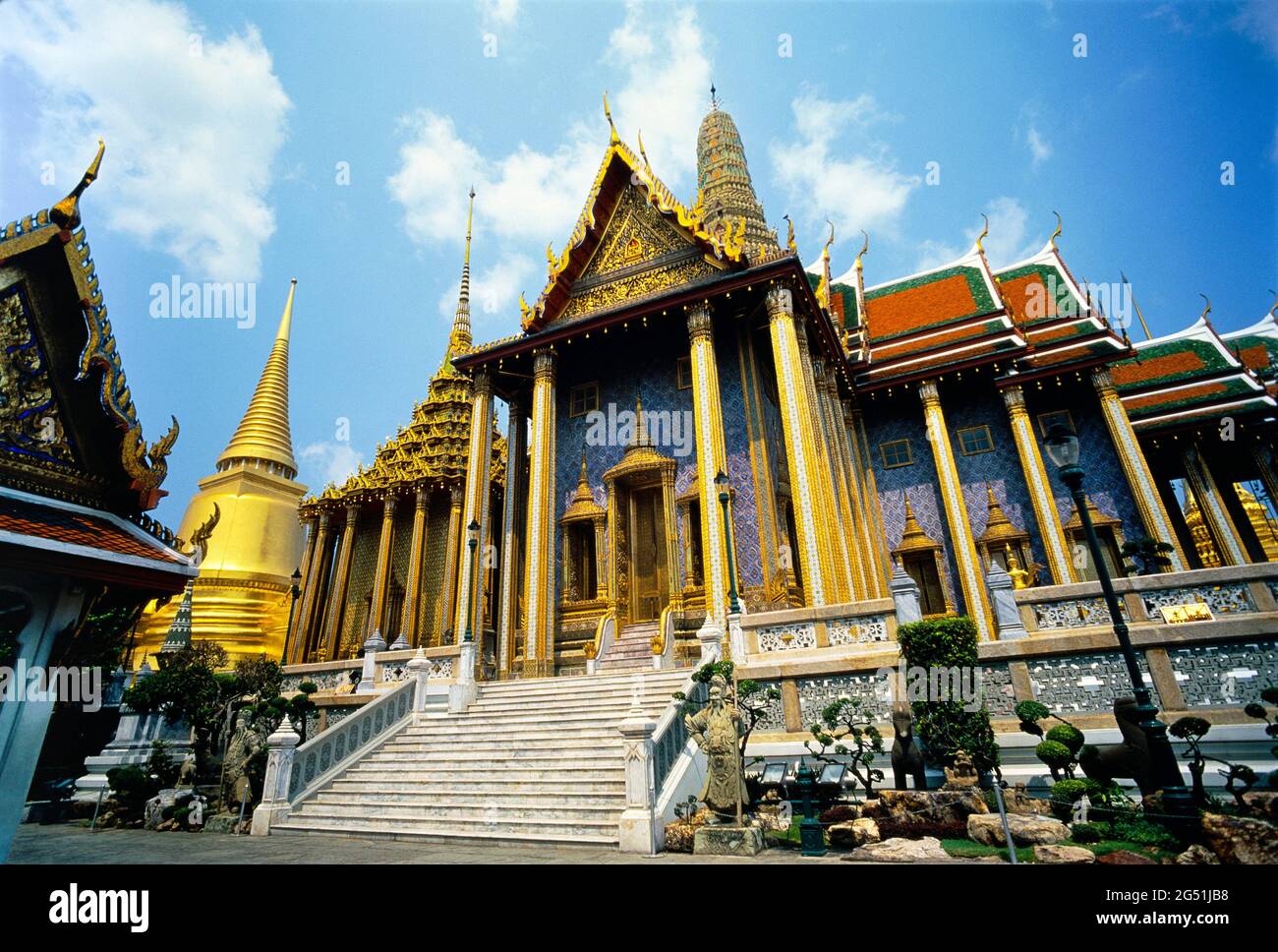 Tempeleingang im Grand Palace Komplex, Bangkok, Thailand Stockfoto