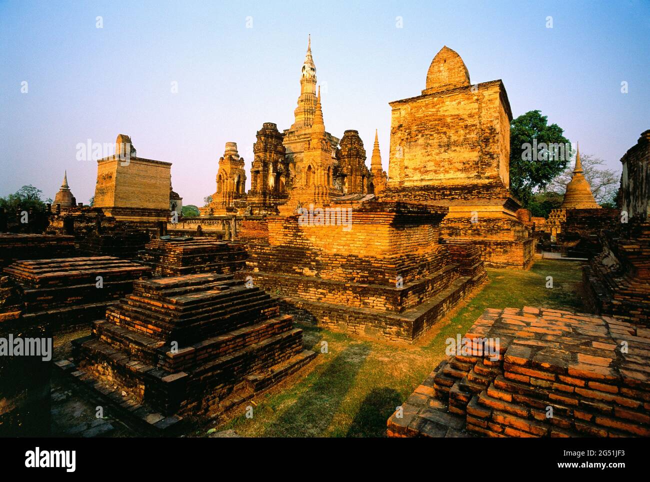 Phra Si Mahathat Tempel, Sukhothai Historischer Park, Thailand Stockfoto