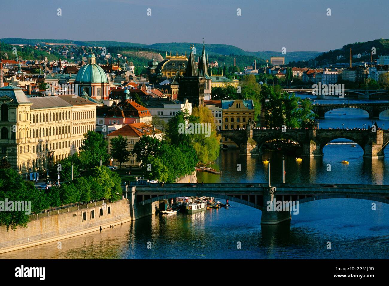 Karlsbrücke und der Moldau, Prag, Tschechische Republik Stockfoto