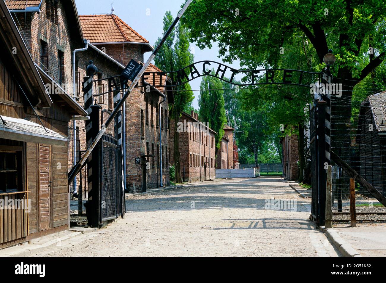 Eingang zum Konzentrationslager Auschwitz, Oswiecim, Woiwodschaft Kleinpolen, Polen Stockfoto