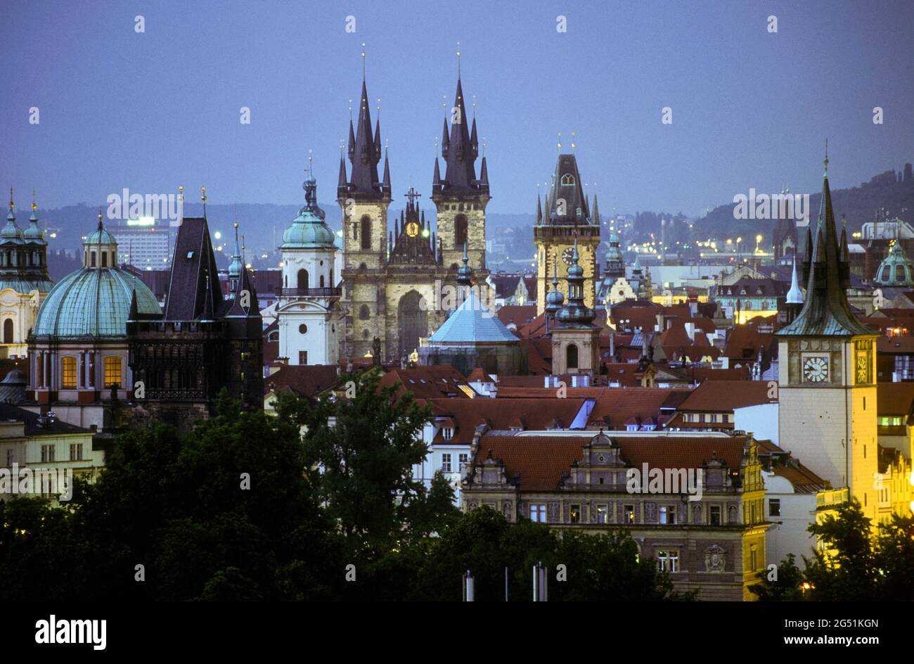 Kirche unserer Lieben Frau vor Tyn und Altstadt von Prag, Tschechische Republik Stockfoto