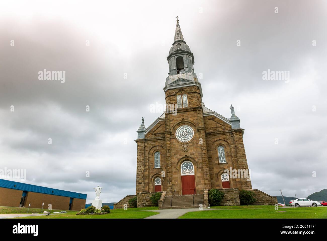 Église catholique Saint-Pierre römisch-katholische Kirche, römisch 120 Jahre alte römisch-katholische Kirche in Cheticamp, Cape Breton, Nova Scotia, Kanada Stockfoto