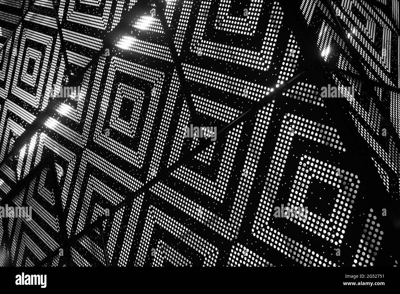 Geometrisch ansprechende Formen in der Architektur Stockfoto