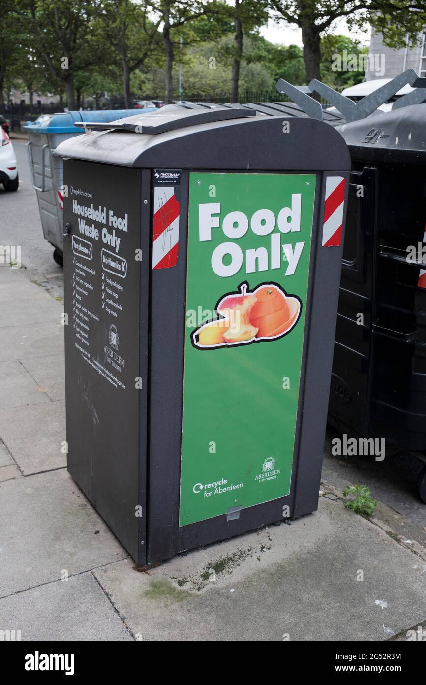 dh Recyclingbehälter UMWELT ABFALL Großbritannien nur Lebensmittel recyceln Abfallbehälter Aberdeen Scotland Müllabfuhr Stockfoto