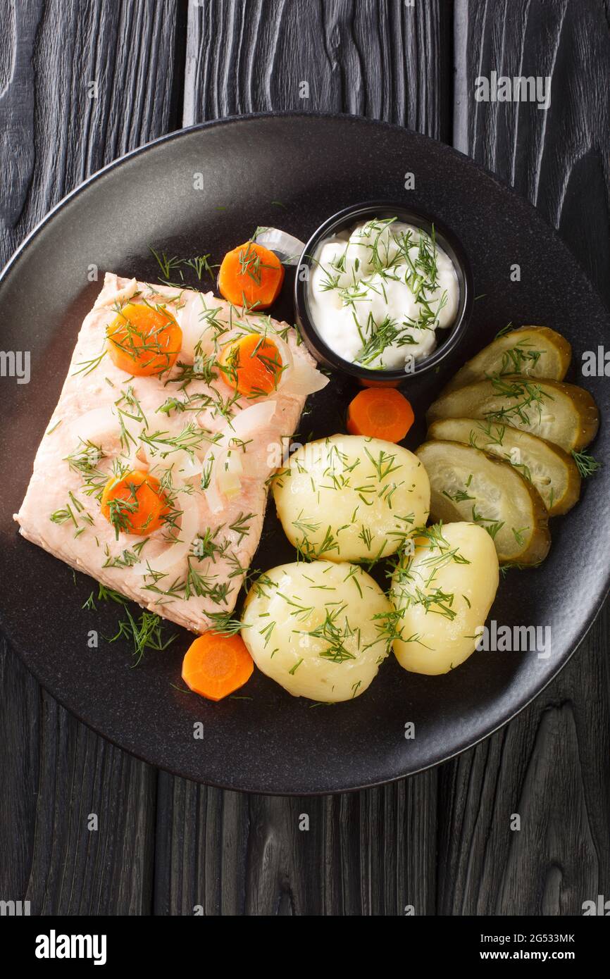 Pochierte lachs neue kartoffeln -Fotos und -Bildmaterial in hoher ...