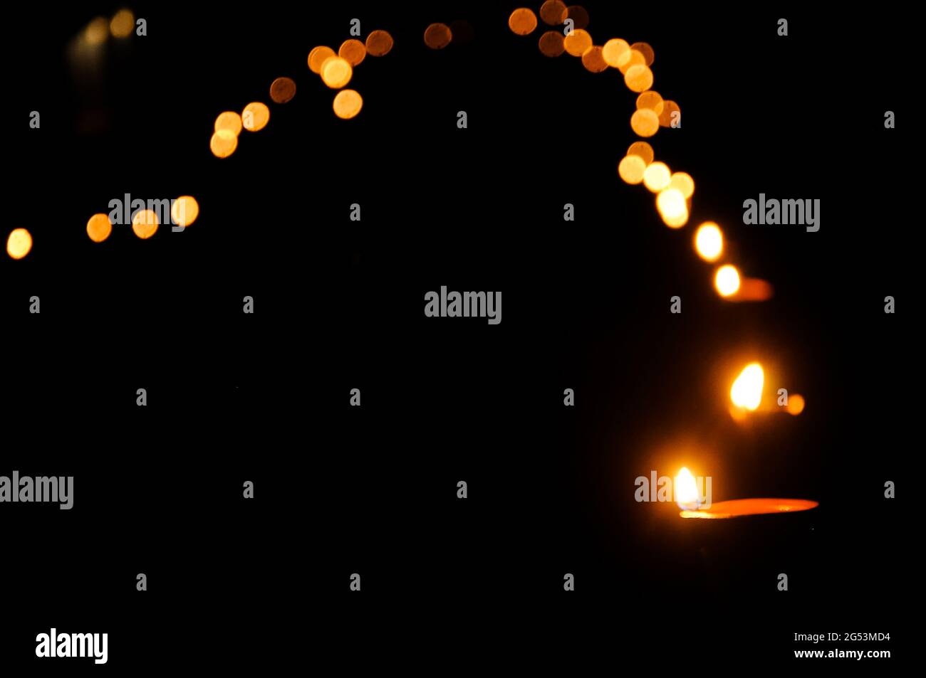 Beleuchtung Öllampen zu feiern vesak Festival sri lanka Stockfoto