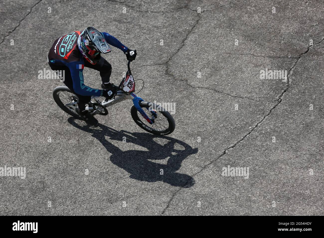 Arthur PILARD aus Frankreich (130) tritt am 8. Mai 2021 in Verona, Italien, beim UCI BMX Supercross Weltcup-Lauf 1 in der BMX Olympic Arena an Stockfoto