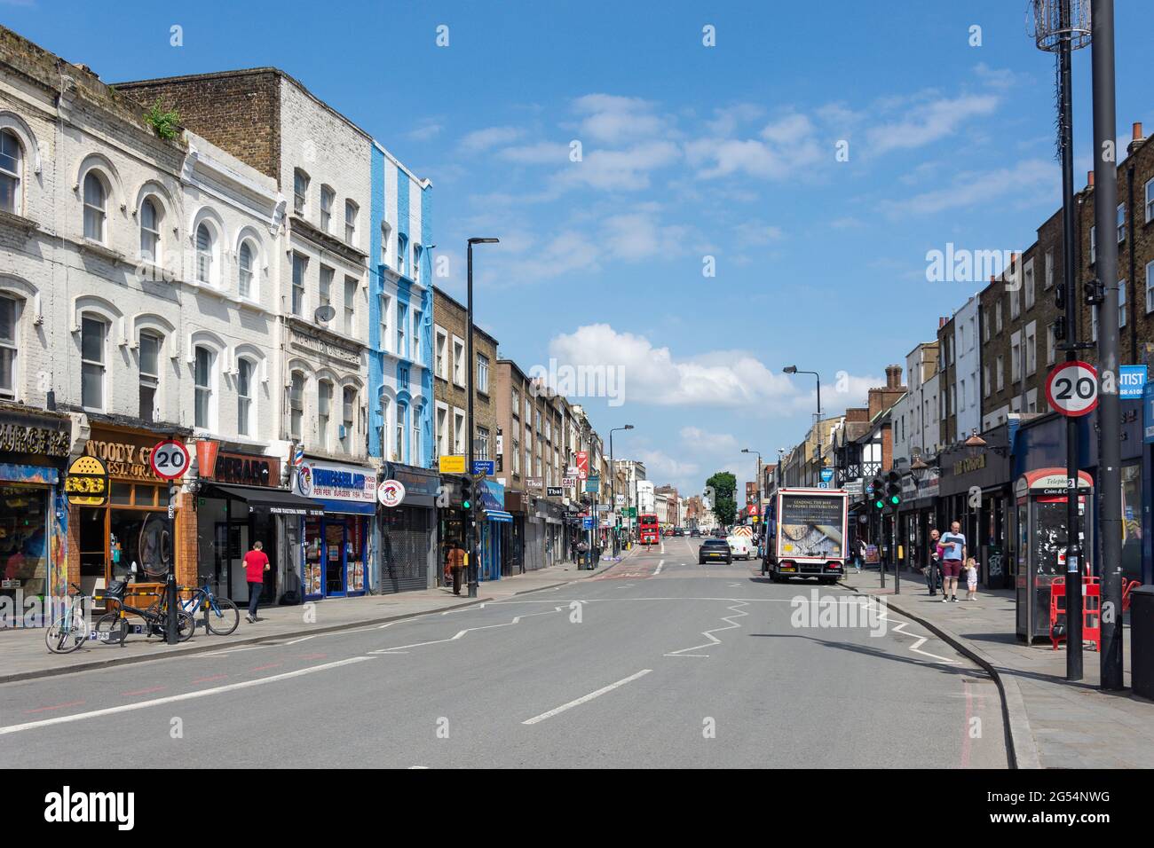 Camden High Street, Camden Town, London Borough of Camden, Greater London, England, Vereinigtes Königreich Stockfoto